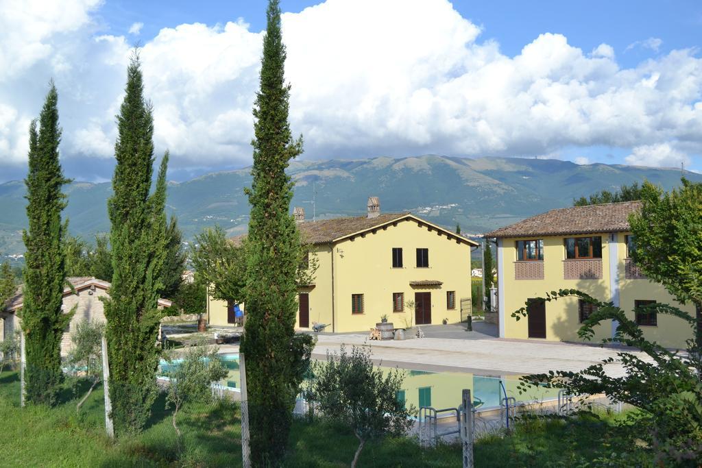 Agriturismo Villaggio Green Montefalco Rum bild